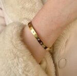 Golden zircon bracelet