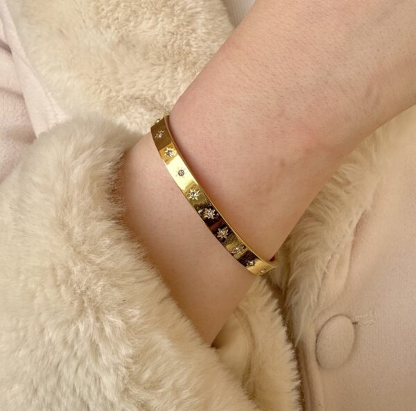 Golden zircon bracelet