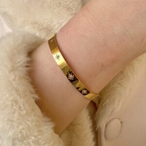 Golden zircon bracelet