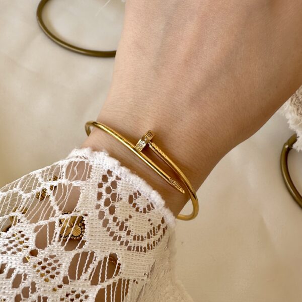 Thin Nail bangle