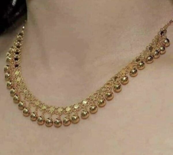 Ball necklace