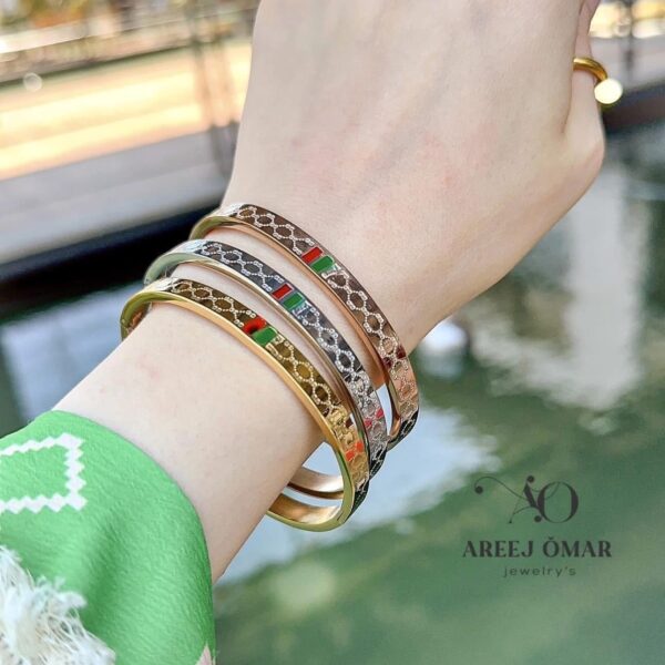 Triple Gucci bangles