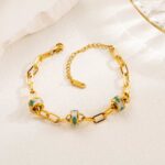 Circle charms bracelet