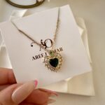 Heart emerald necklace