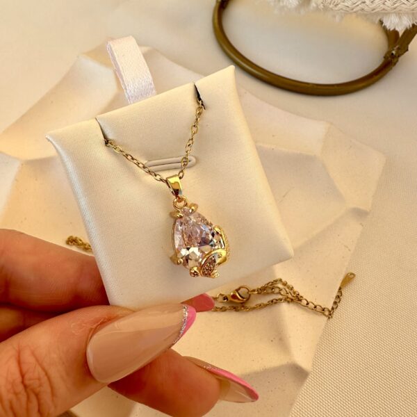 Zircon stone necklace