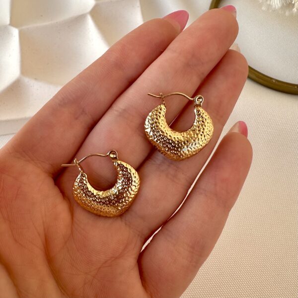 Hop earrings