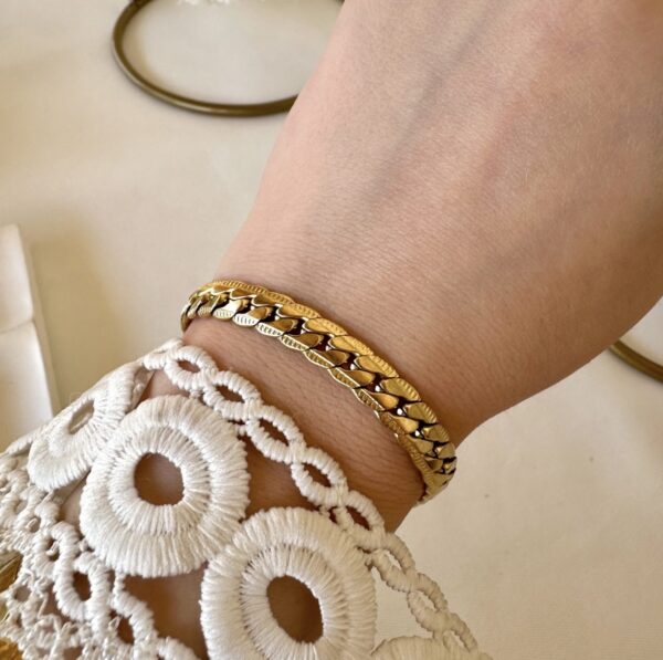 Wide Twisted bracelet