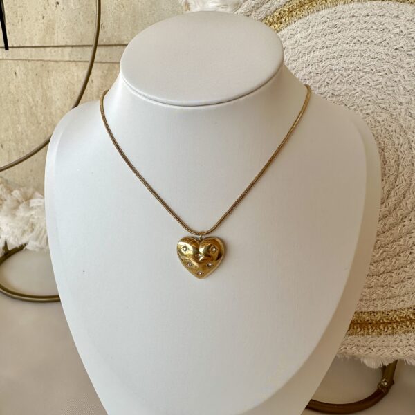 Heart zircon necklace