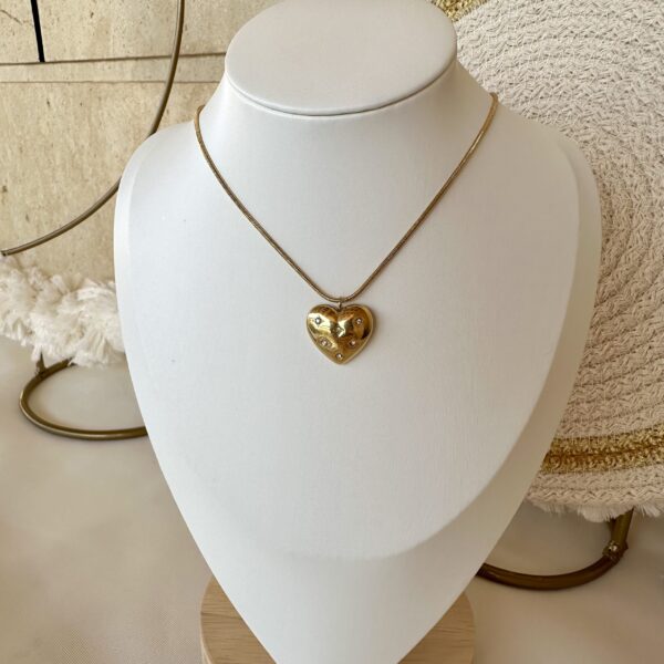 Heart zircon necklace
