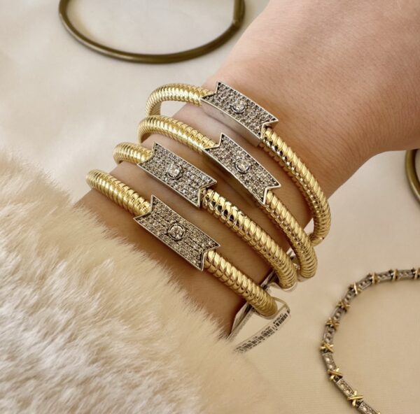 Diamond bangle