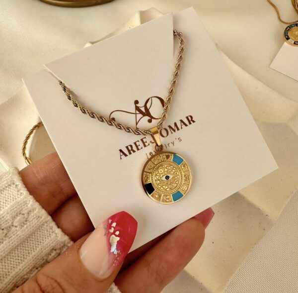 Hours necklace