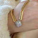 Shiny crystal necklace