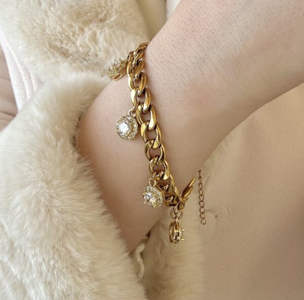 Circle zircon bracelet