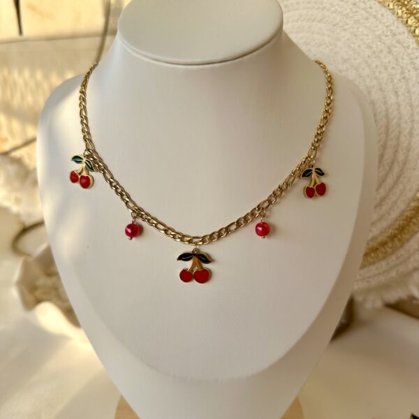 Groumet cherry necklace