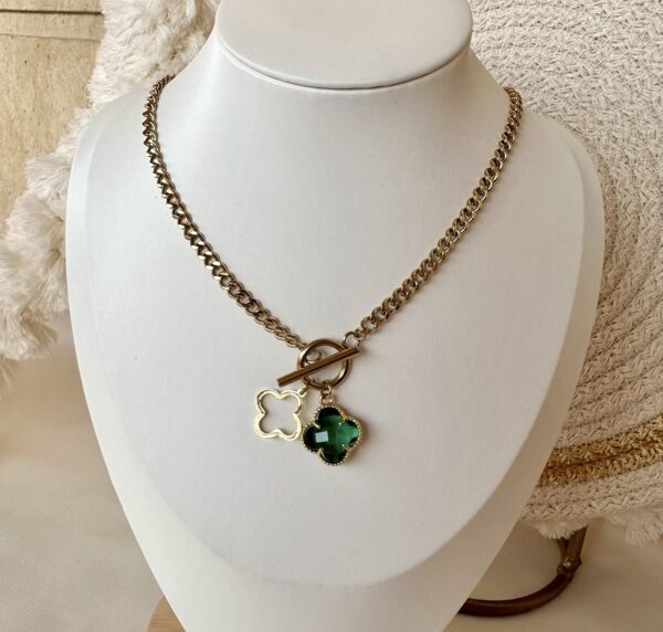 Emarled necklace