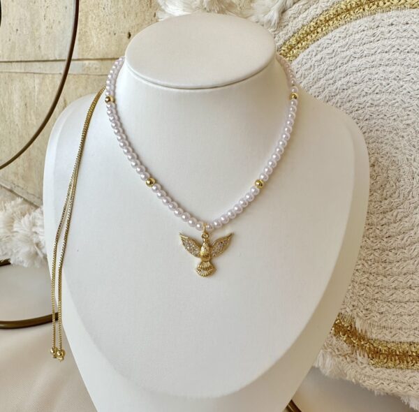 Pearl necklace