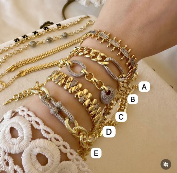 Golden zircon bracelet