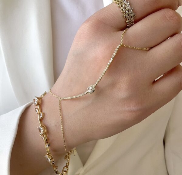Tennis hand chain